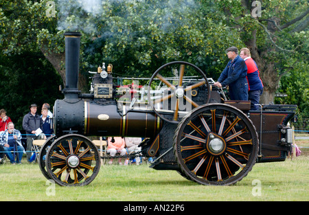 Fowler Zugmaschine Nummer MO 780 Tommy Works Registrierungsnummer 15710 Baujahr 1922 bei Vintage-Dampf-Rallye UK Stockfoto