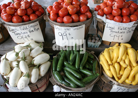 Raleigh North Carolina, State Farmers Market, Produkte, Obst, Gemüse, Gemüse, Lebensmittel, Verkäufer Händler Stände Stand Markt Markt, Tradition, mar Stockfoto