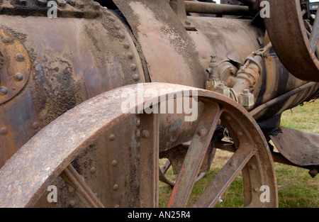 Rostige Dampftraktor bereit, Restaurierung Stockfoto