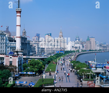 Der Bund / koloniale Gebäude / historische 1920-Architektur / Fluss Huangpu, Shanghai, China Stockfoto