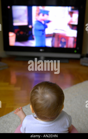 Baby beobachten Postman pat Television tv Glotze Kinder Stockfoto