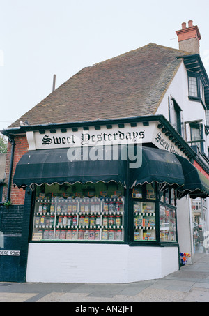 Alten altmodische Konditorei in Broadstairs in Thanet in Kent in England in Großbritannien im Vereinigten Königreich Großbritannien. Toffeesüßigkeit Zucker Stockfoto