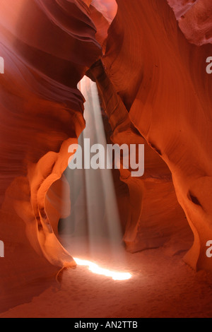 Gott Strahl betreten Antelope Canyon Stockfoto