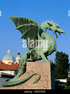 Drachenstatue Brücke (Zmajski am meisten), Ljubljana, Slowenien Stockfoto