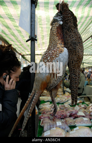 Dezember 2007 London Broadway Market Fasan auf Verkauf Stockfoto