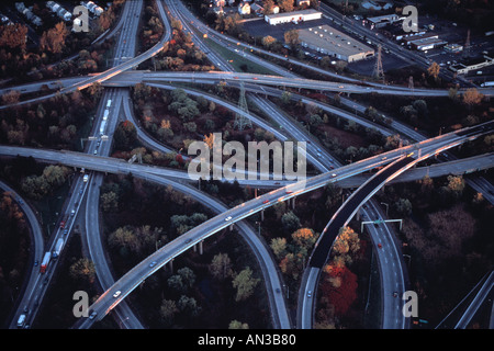 Luftaufnahme von mehreren Autobahn Austauschvorgänge Albany New York USA Stockfoto