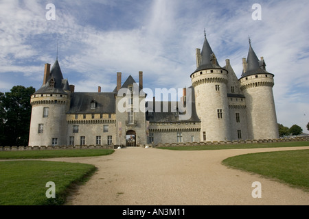 Klassische mittelalterliche Festung des Chateau Sully Sur Loire im 14. Jahrhundert errichtete Frankreich Stockfoto