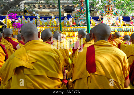 Mönche und Lamas im 2006 Kagyü Mönlam, Bodh Gaya, Indien Stockfoto