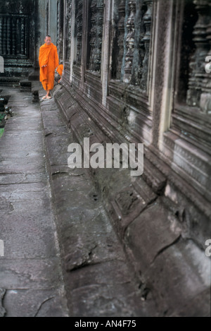 Buddhistischer Mönch im Tempel Angkor Wat Angkor Kambodscha Stockfoto