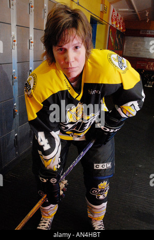 Bild Martin Phelps 17 06 06 Reporter nick Swindon-Eishockey-Turnier in der Link-Mitte Debbie Palmer Stockfoto