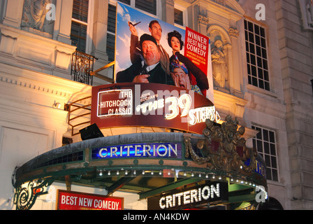 "Die 39 Stufen" spielen, Criterion Theatre, Piccadilly Circus, Westend, London, England, Vereinigtes Königreich Stockfoto