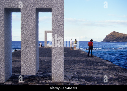 Tensei Tenmoku oder eine Tür ohne Tür des japanischen Künstlers Kan Yasuda in Garachico Teneriffa-Kanarische Inseln-Spanien Stockfoto