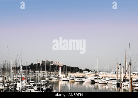 Ein Hafen in Antibes Frankreich Digital Artwork Textfreiraum Stockfoto