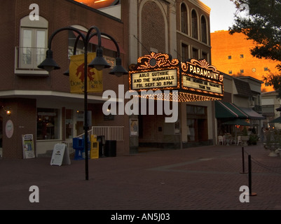 Paramount Theater in Charlottesville, VA historische Downtown Mall Stockfoto