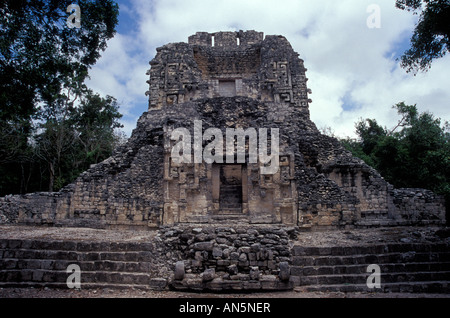 Struktur XX an den Maya-Ruinen von Chicanna, Campeche, Mexiko Stockfoto