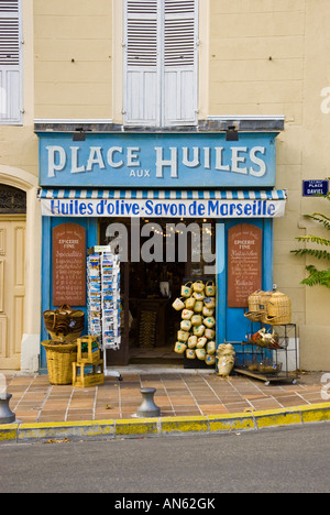 Shop Verkauf von Provence und Marseille Seifen und Öle in Le Panier Viertel Bouches du Rhone in Marseille Provence Frankreich Stockfoto