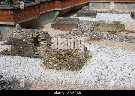 Archäologische Funde neben der Abbey Gardens, Winchester, Hampshire Stockfoto