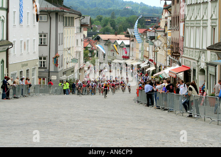 Amateur Radrennen mit Strecke der professionellen Deutschland Tour 2006 Bad Tölz Bayern Deutschland Stockfoto