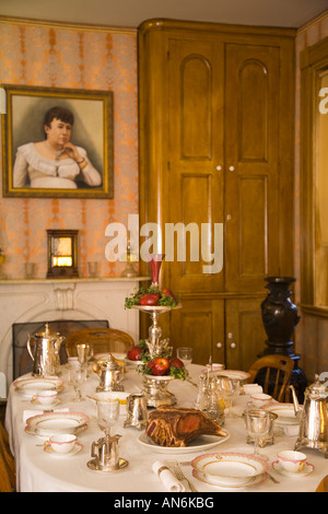 ILLINOIS Galena Esszimmer set Tisch im Inneren des Haus des Ulysses S Grant Porträt der First Lady Julia Dent Grant Stockfoto