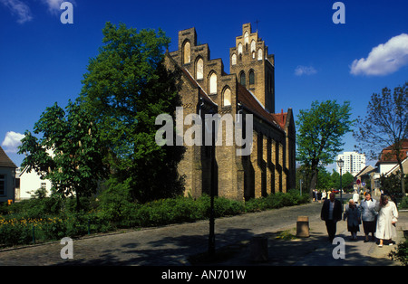 Berlin. Doerfliches Marzahn. Dorfkern Alt-Marzahn Mit Kirche. Stockfoto