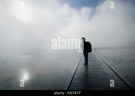 Frau, Wandern im Yellowstone Stockfoto