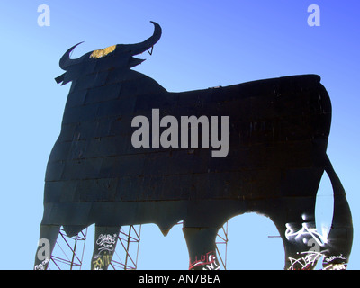 Osborne Stier, Torreblanca, Fuengirola, Costa Del Sol, Spanien, Stockfoto
