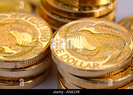 Stacks auf New Zealand $1 gold Münzen Stockfoto