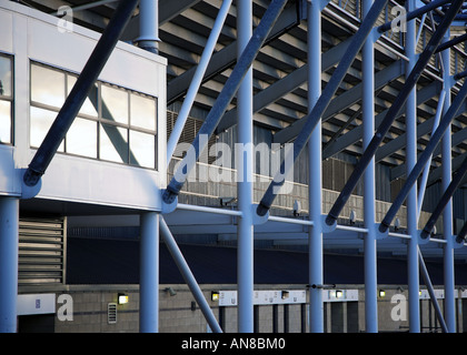 Pride Park West Stand Derby County FC Football Stadium, ausgesetzt Rib Kolonnaden architektonischen Konzept Struktur in Derbyshire England großbritannien Stockfoto