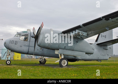 De Havilland (Grumman) CP-121 Tracker Serial Nr. 12188 ASW Patrouille Flugzeug Comox BC Vancouver Island Kanada Stockfoto