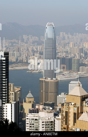 Blick auf Hong Kong vom Gipfel Stockfoto