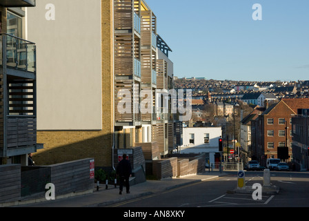 Barratt Wohnung Entwicklung in Brighton UK nahe der Station für Pendler nach London Stockfoto