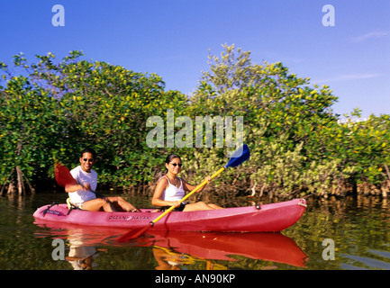 Sea kayaking Ambergris Caye Belize Stockfoto