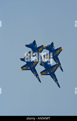 Blue Angels im Diamond Formationsflug Stockfoto