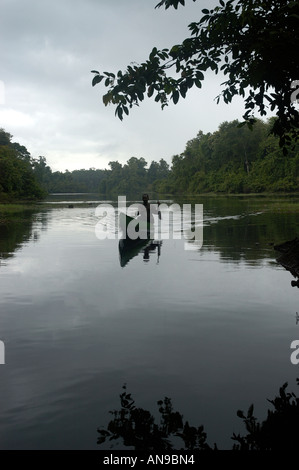 PERIYAR FLUß IN MONSUN, THATTEKAD VOGELSCHUTZGEBIET, ERNAKULAM DIST Stockfoto