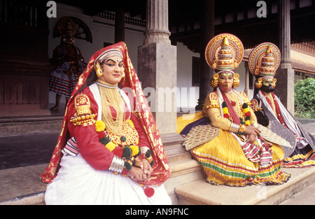 KATHAKALI KÜNSTLERN IN KUTHIRAMALIKA TRIVANDRUM Stockfoto