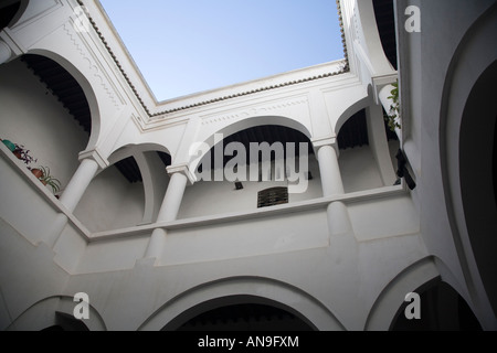 Traditionellen andalusischen Patio in einem Medina Haus, Tetouan, Marokko Stockfoto