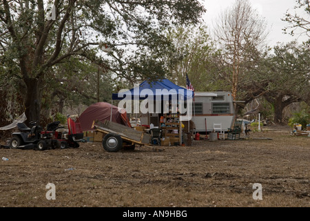 Vorübergehende Behausung vor Ort des Heims durch Hurrikan Katrina Waveland Mississippi zerstört Stockfoto