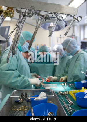OP-Team durchführen-Bypass-Chirurgie Stockfoto