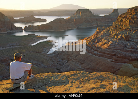 Gunsight Butte am Lake Powell von Alstom richten auf Romana Mesa, Sonnenuntergang, Glen Canyon National Recreation Area, Utah, USA Stockfoto