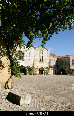 Monpazier Bastide Stadt im Südwesten von Frankreich in den Regionen Dordogne-Lot Stockfoto