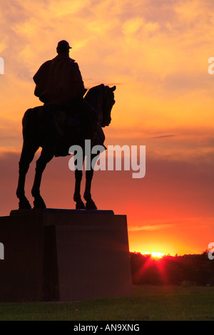 Statue von Stonewall Jackson im Sonnenuntergang, Manassas National Battlefield Park, Manassas, Virginia, USA Stockfoto