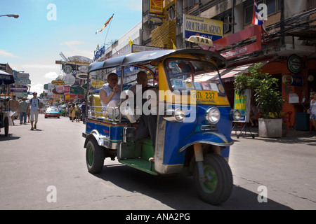 Tuk Tuk auf der Khao San Road in Bangkok, Thailand. Stockfoto