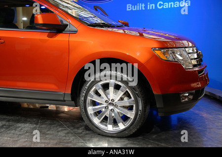 Orange metallic Ford Edge; Toronto International AutoShow; Auto in Kanada Stockfoto