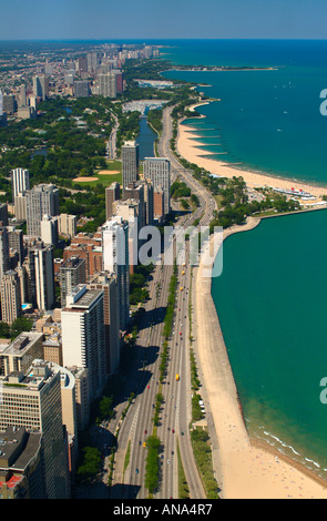 Luftaufnahme von Lakeshore Drive mit Goldküste und Lincoln Park von John Hancock Center in Chicago Illinois, USA Stockfoto