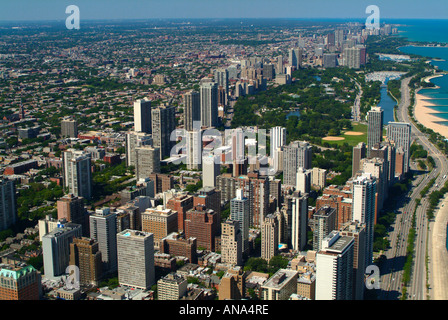 Luftaufnahme von Lakeshore Drive mit Goldküste und Lincoln Park von John Hancock Center in Chicago Illinois, USA Stockfoto