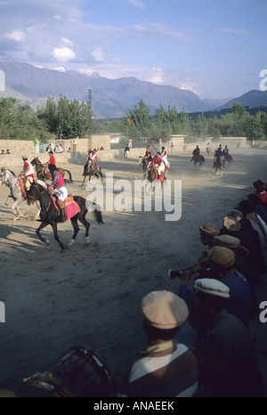 Pakistan NWFP lokale Beschriftung Stammesgebiet Gilgit Polospiel Stockfoto