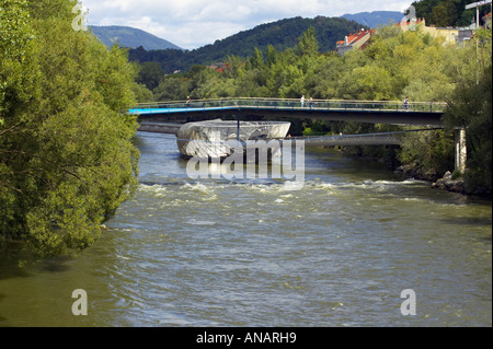 Murinsel In die Mur in Graz, Österreich Stockfoto