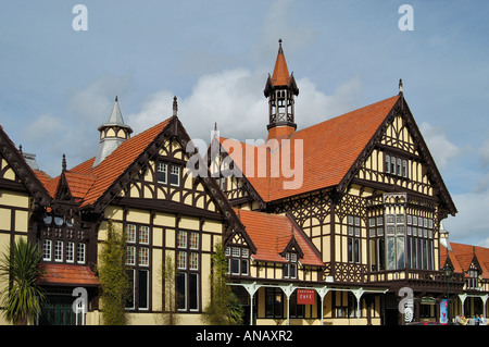 Badehaus an der Regierung Gärten beherbergt heute Rotorua Museum für Kunst und Geschichte Te Whare taonga o Te Arawa, Rotorua Stockfoto