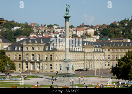 Schlossplatz mit Jubilee-Spalte (Jubiläumssäule) und neuen Palast (Neues Schloss), Stuttgart (Schlossplatz) Stockfoto