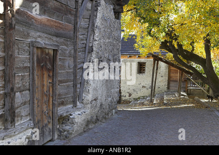 Altes Bauernhaus, das Dorf Glurns, oberer Vinschgau, Südtirol, Italien Stockfoto